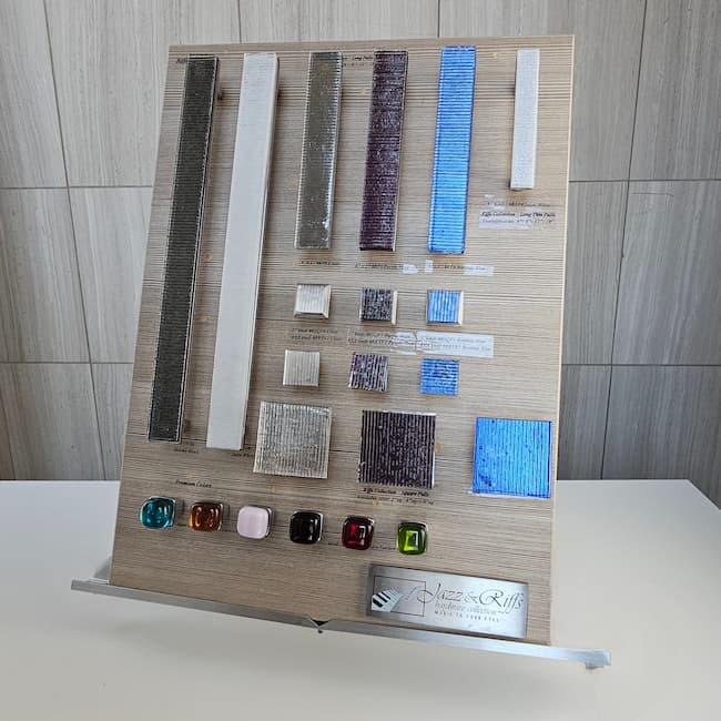 Read more: #2 Display Board - Riffs Collection